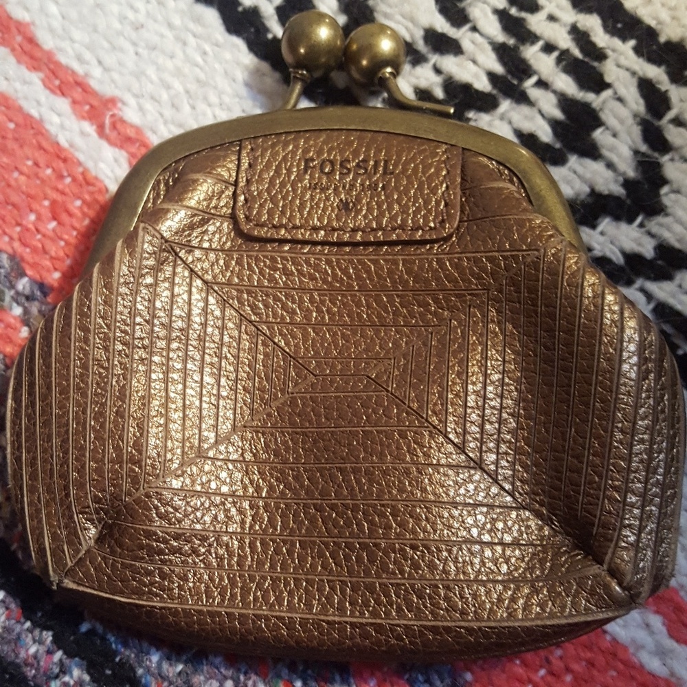Fossil change purse
